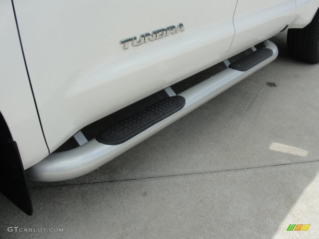 2011 Tundra Texas Edition Double Cab - Super White / Graphite Gray photo #12