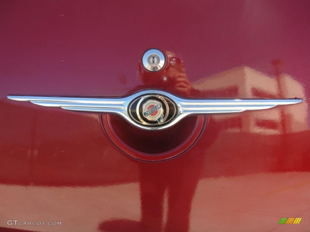 2006 Chrysler PT Cruiser Limited Marks and Logos Photo #47671510