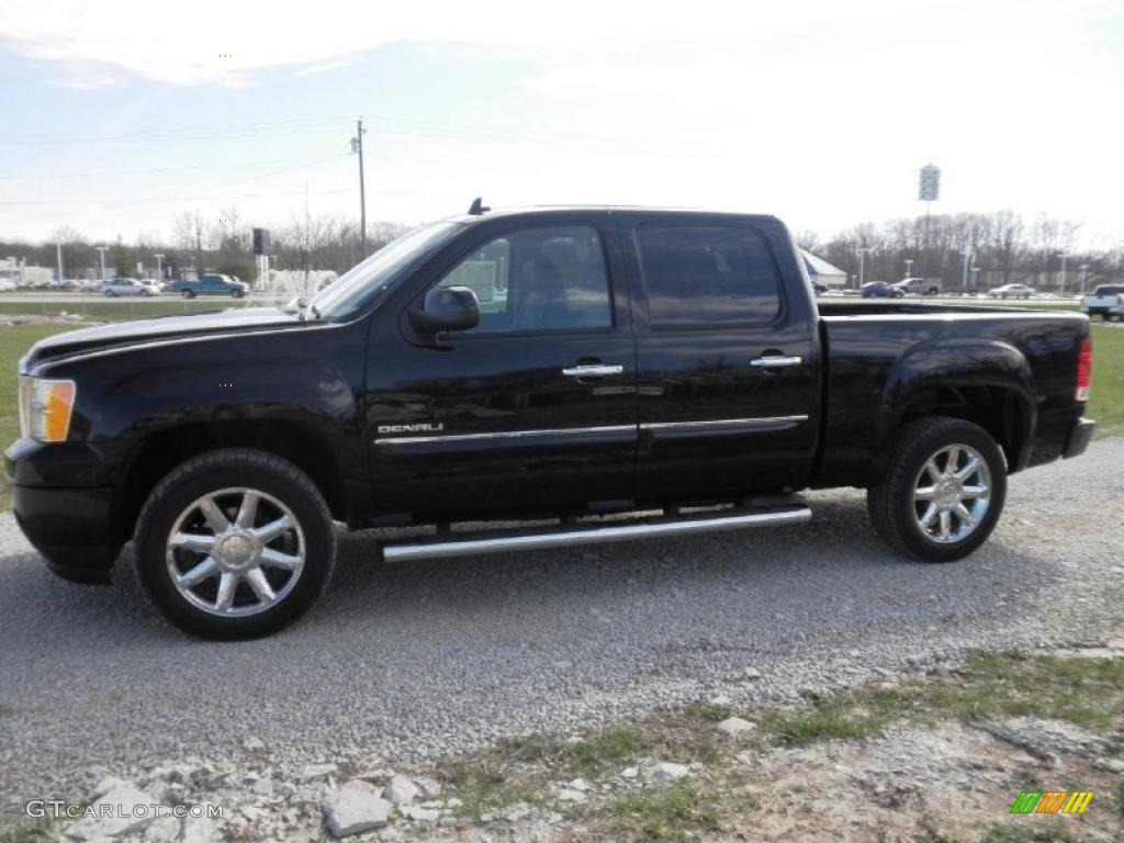 Onyx Black 2011 GMC Sierra 1500 Denali Crew Cab 4x4 Exterior Photo #47672104