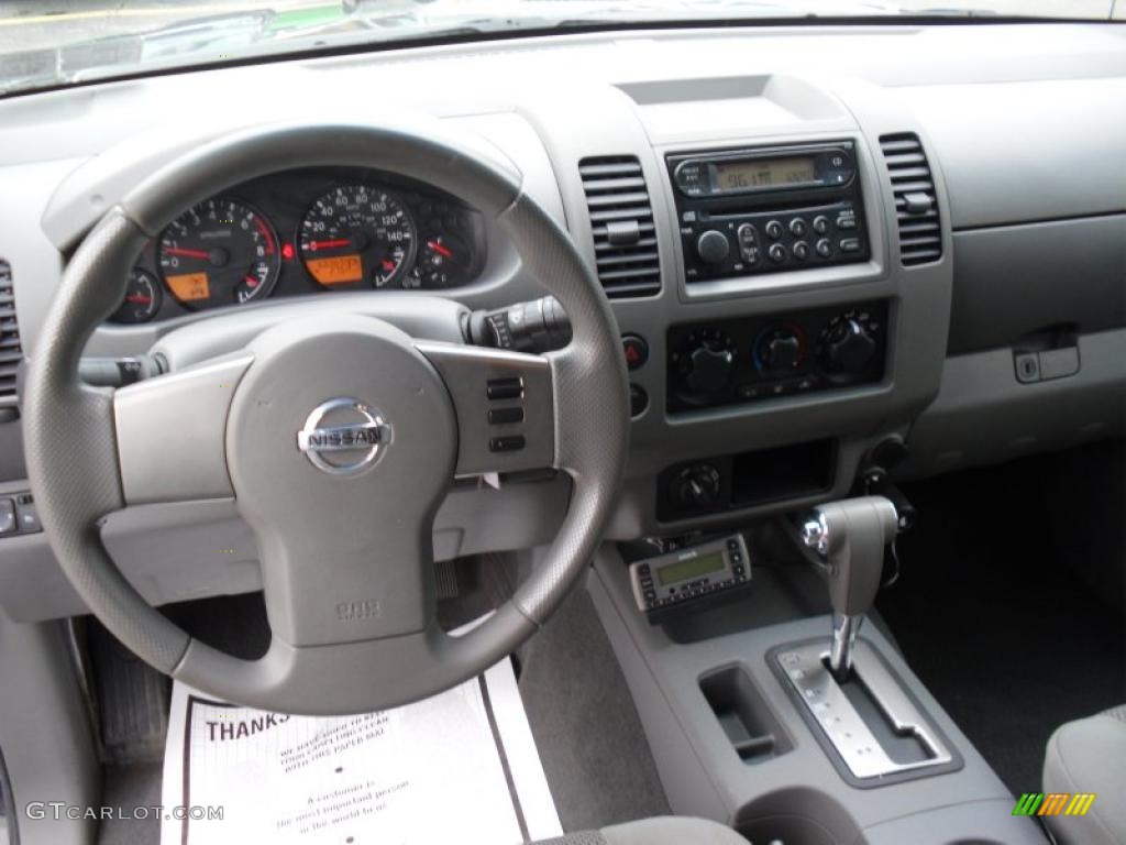 2007 Nissan Frontier SE Crew Cab 4x4 Steel Dashboard Photo #47672353