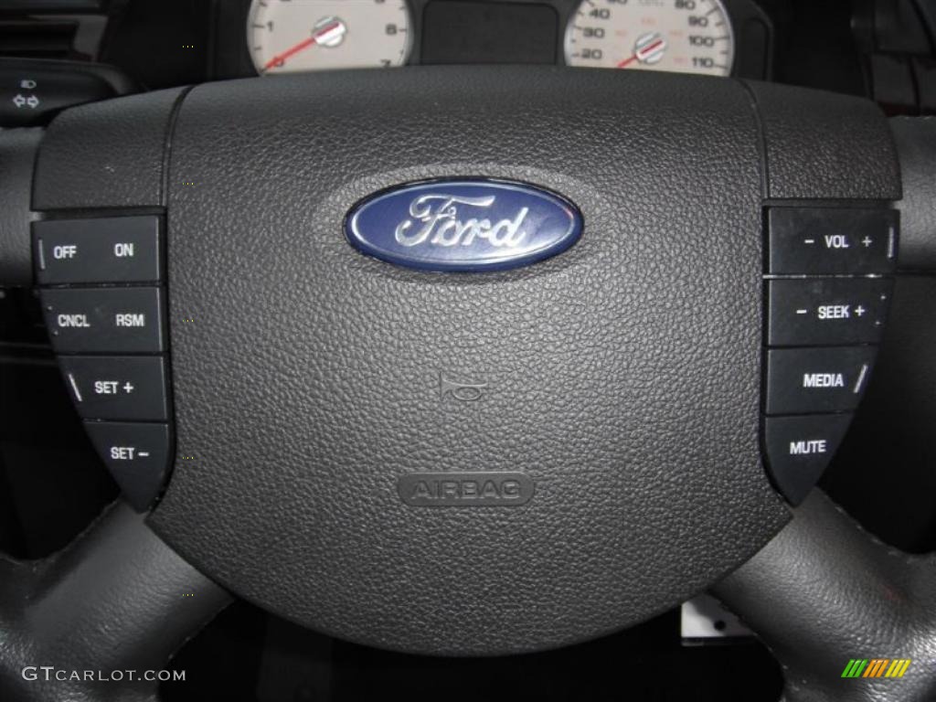 2007 Ford Five Hundred Limited AWD Controls Photo #47672611
