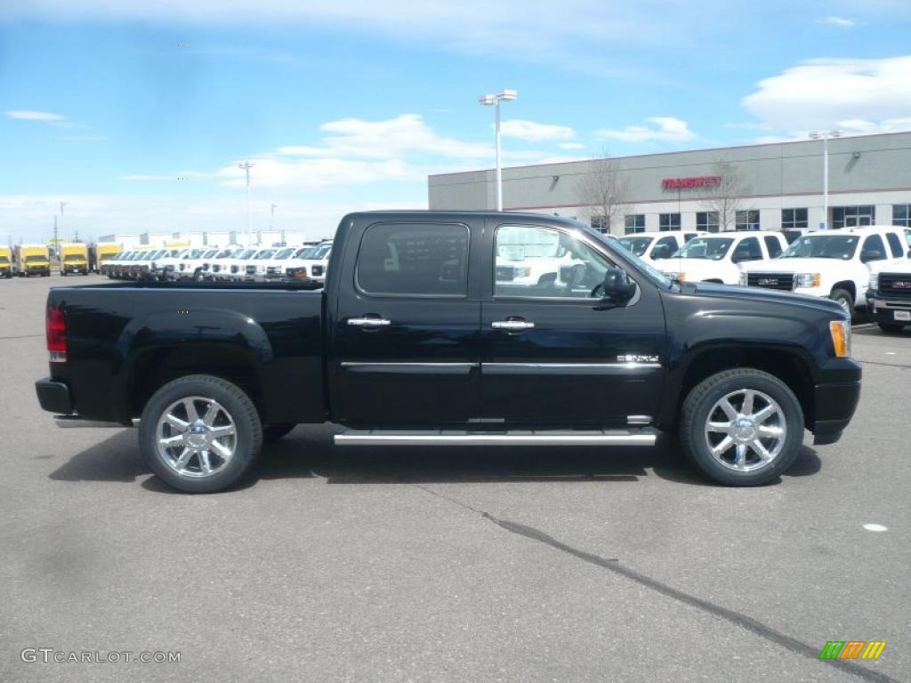 Onyx Black 2011 GMC Sierra 1500 Denali Crew Cab 4x4 Exterior Photo #47676046