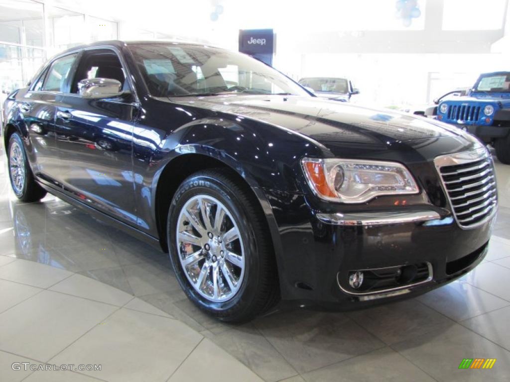 Blackberry Pearl 2011 Chrysler 300 Limited Exterior Photo #47676937