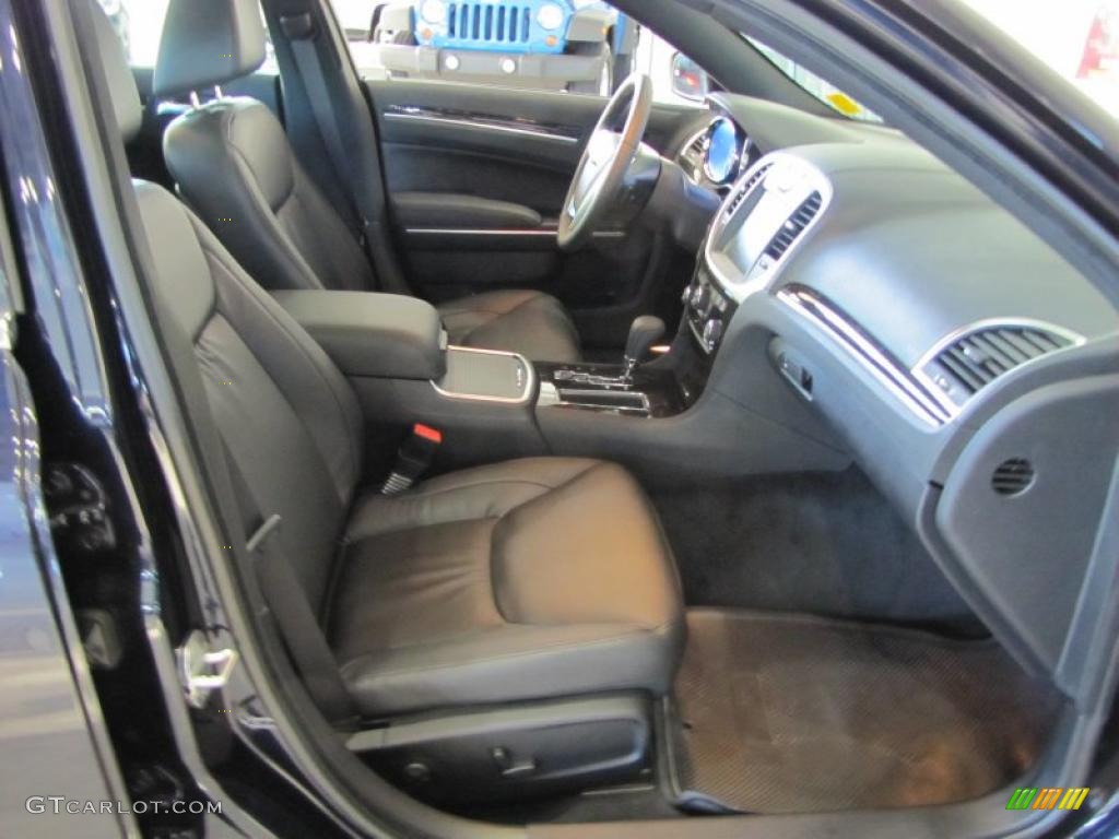 Black Interior 2011 Chrysler 300 Limited Photo #47676994