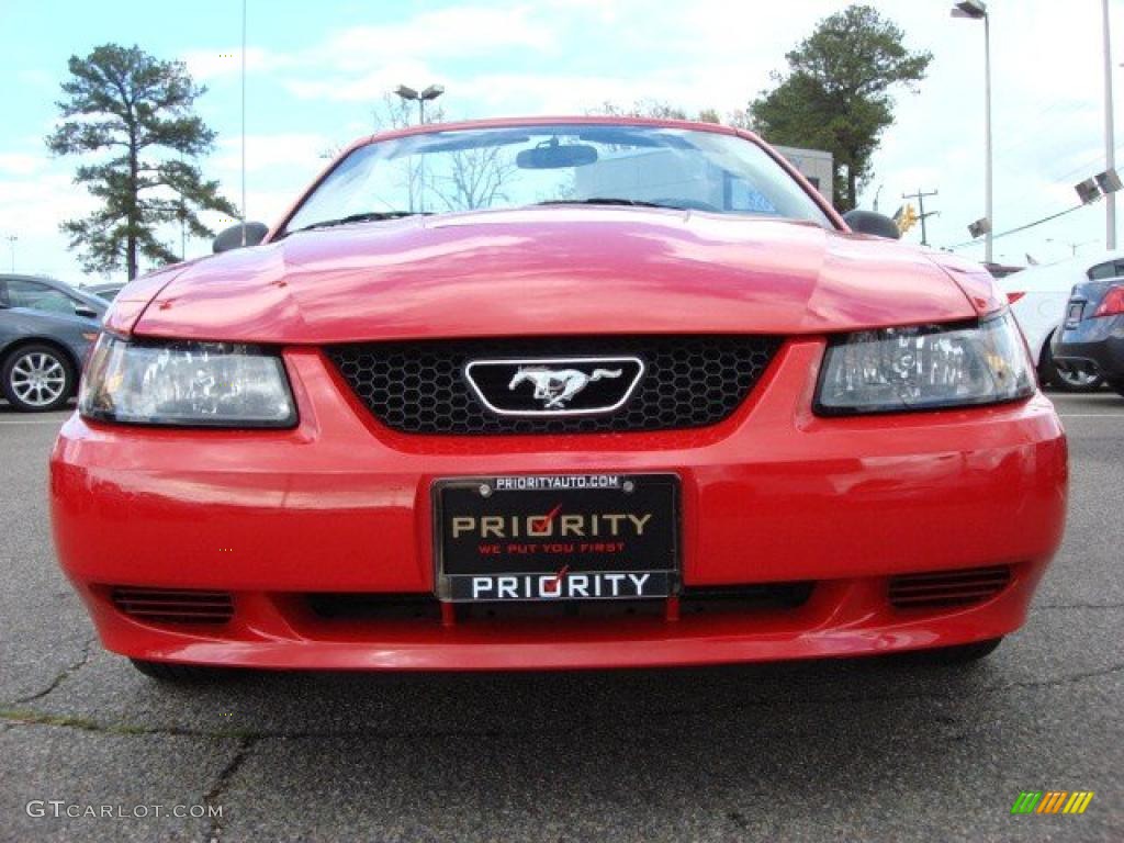 2003 Mustang V6 Convertible - Torch Red / Dark Charcoal/Medium Graphite photo #7