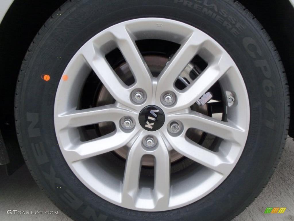 2011 Kia Optima LX Wheel Photo #47677948