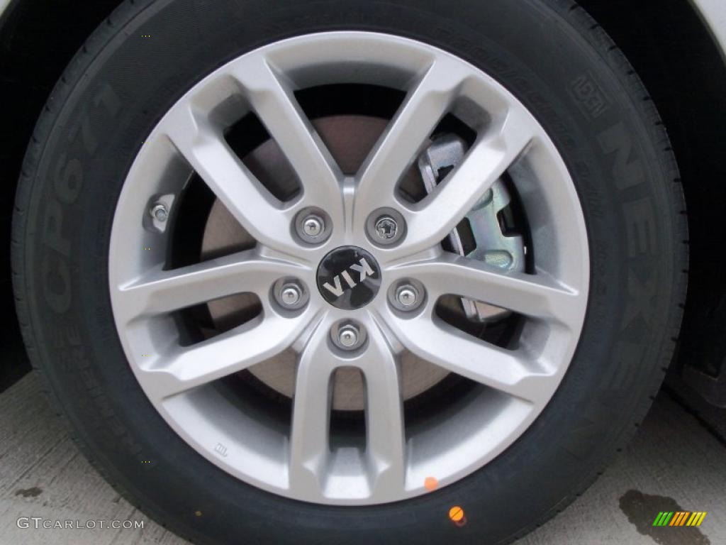 2011 Kia Optima LX Wheel Photo #47677963