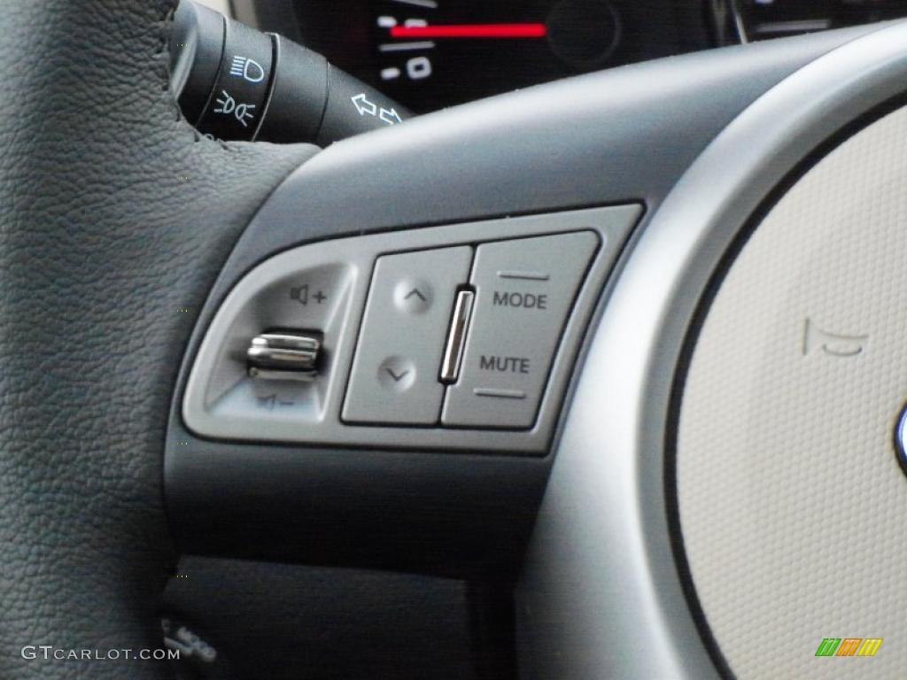 2011 Kia Soul ! Controls Photo #47678260