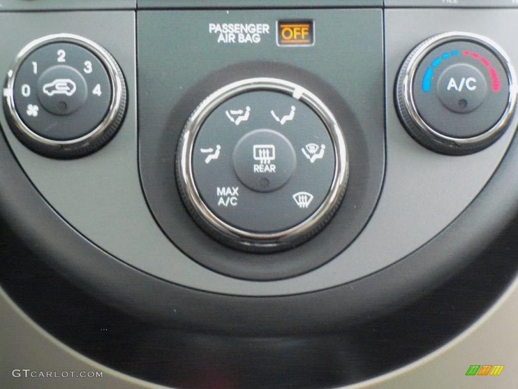 2011 Kia Soul ! Controls Photo #47678329