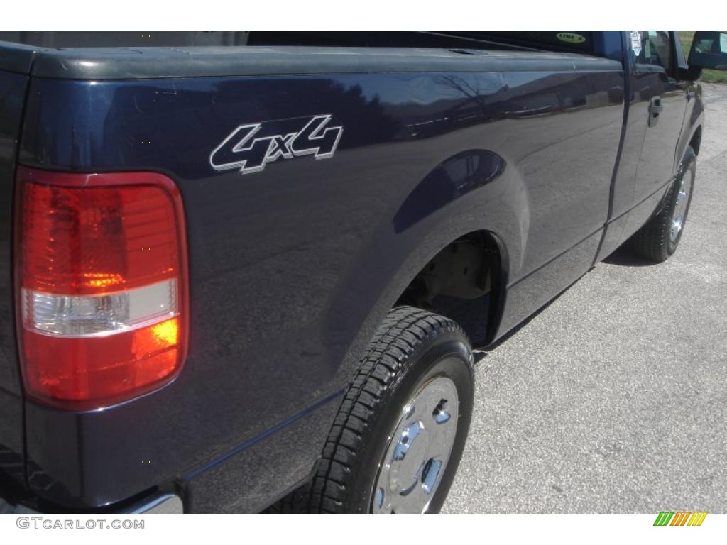 2004 F150 XL Regular Cab 4x4 - True Blue Metallic / Dark Flint photo #8