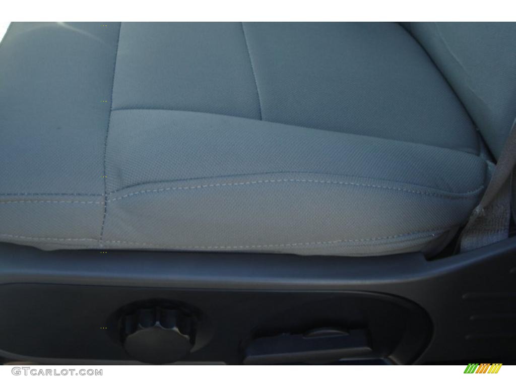 2004 F150 XL Regular Cab 4x4 - True Blue Metallic / Dark Flint photo #23