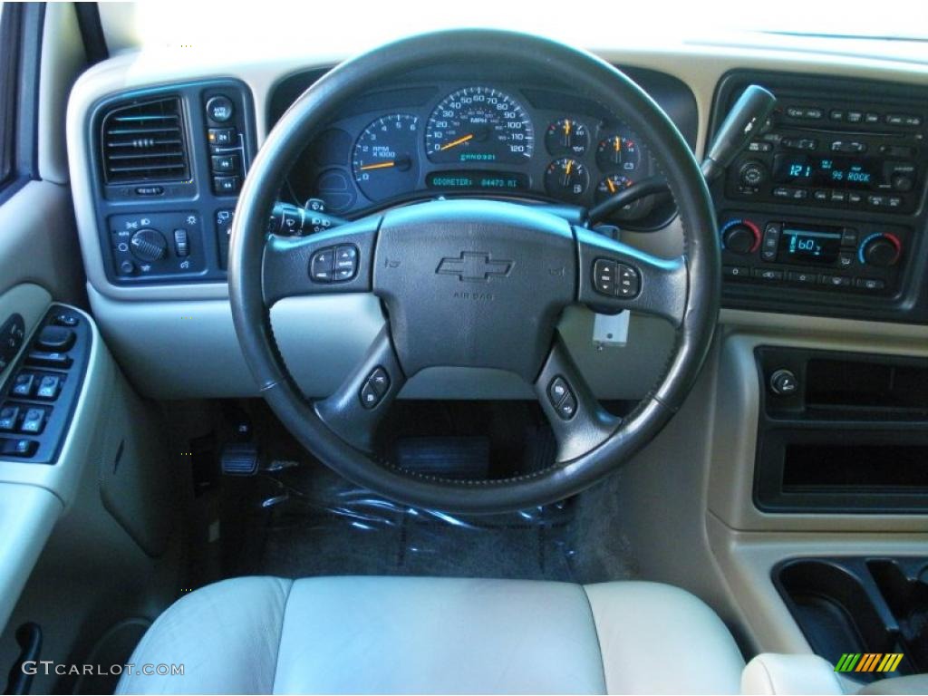 2003 Chevrolet Tahoe LS 4x4 Tan/Neutral Steering Wheel Photo #47679976