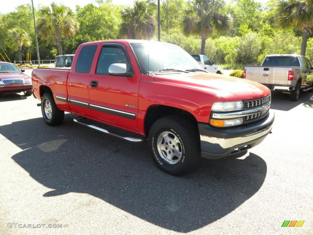 1999 Silverado 1500 Z71 Extended Cab 4x4 - Victory Red / Medium Gray photo #1