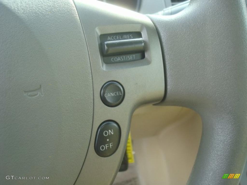 2008 Nissan Sentra 2.0 S Controls Photo #47680957