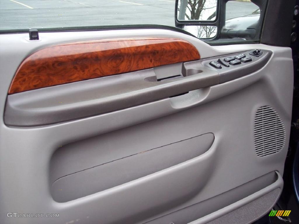 2002 Ford F350 Super Duty Lariat Crew Cab Dually Medium Flint Door Panel Photo #47681236