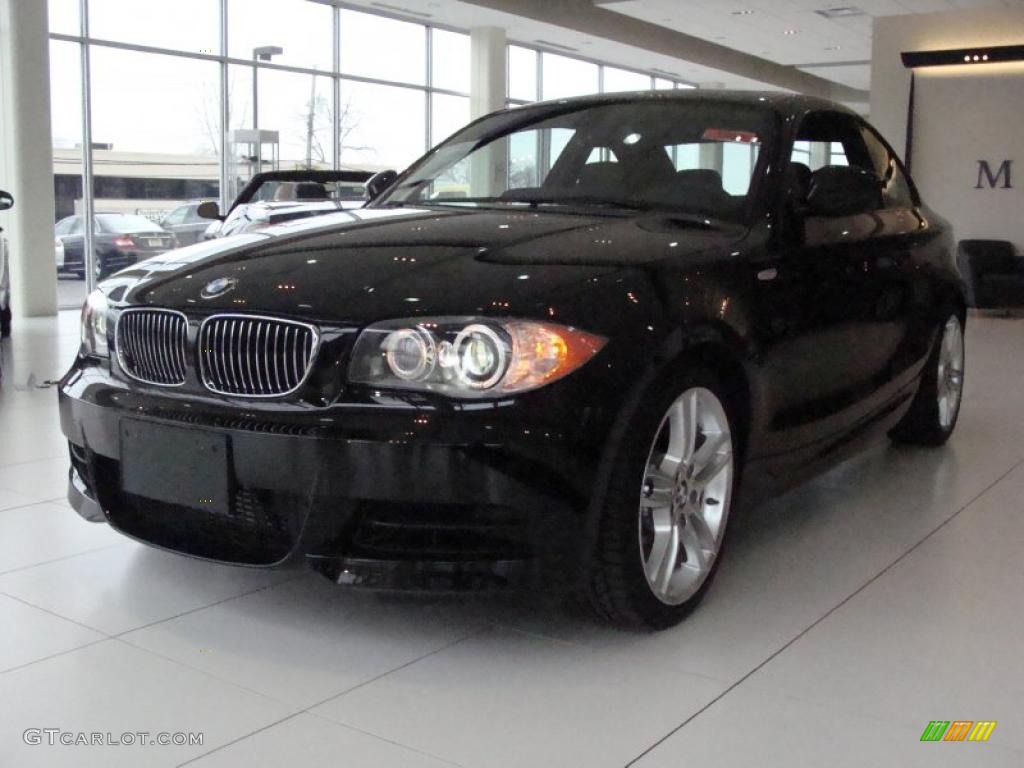 2011 1 Series 135i Coupe - Black Sapphire Metallic / Black photo #1