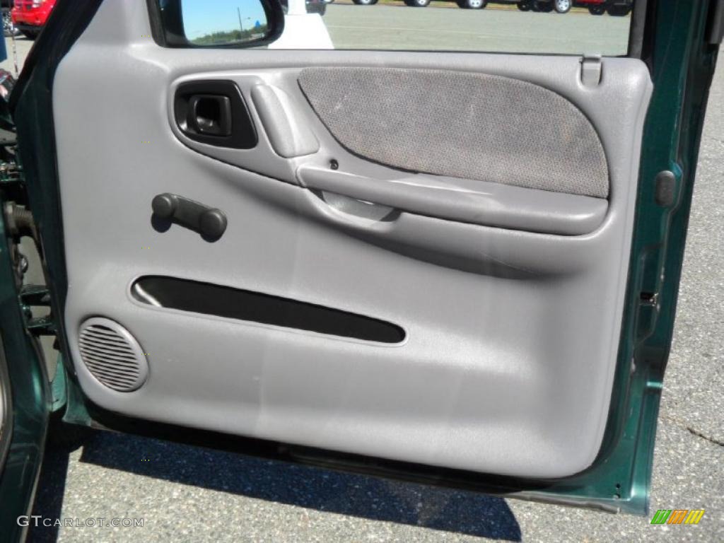 2000 Dodge Dakota Sport Extended Cab Agate Door Panel Photo #47682259