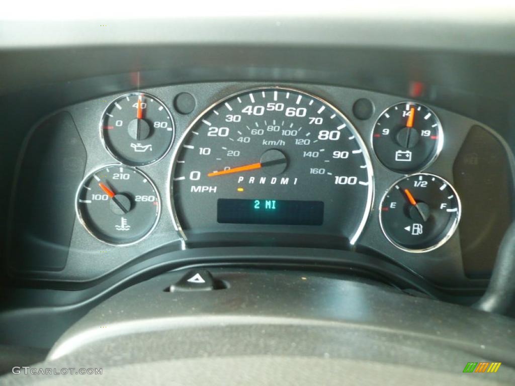 2011 GMC Savana Van 3500 Cargo Gauges Photo #47682568