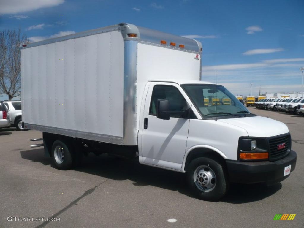 Summit White 2011 GMC Savana Cutaway 3500 Commercial Moving Truck Exterior Photo #47682901