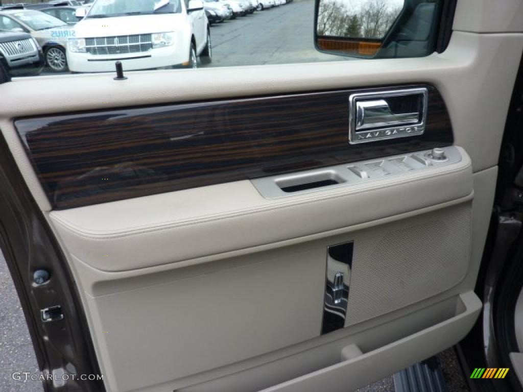 2008 Lincoln Navigator Limited Edition 4x4 Stone/Black Piping Door Panel Photo #47684908