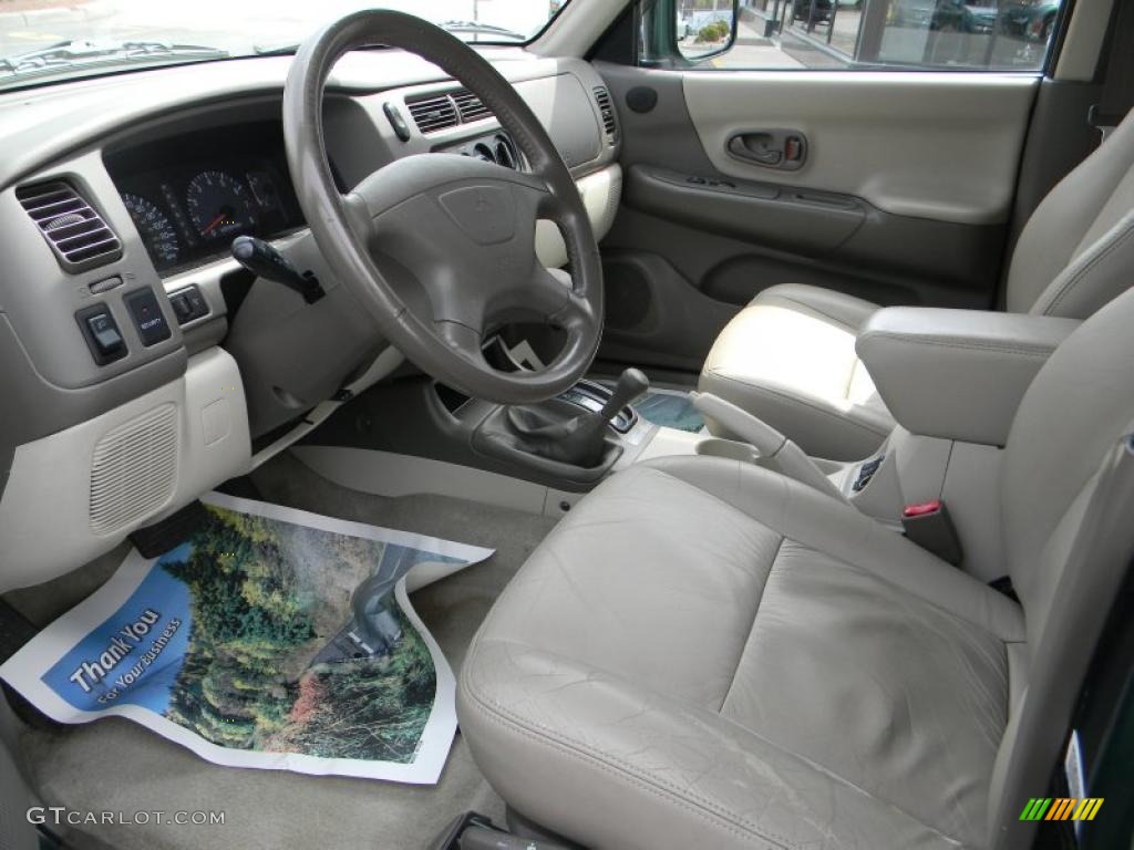 2000 Mitsubishi Montero Sport Limited 4x4 Interior Color Photos