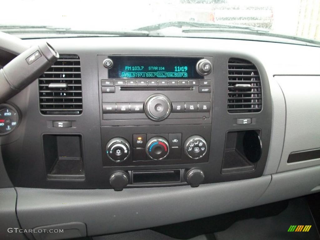 2008 GMC Sierra 1500 Extended Cab Controls Photo #47690583