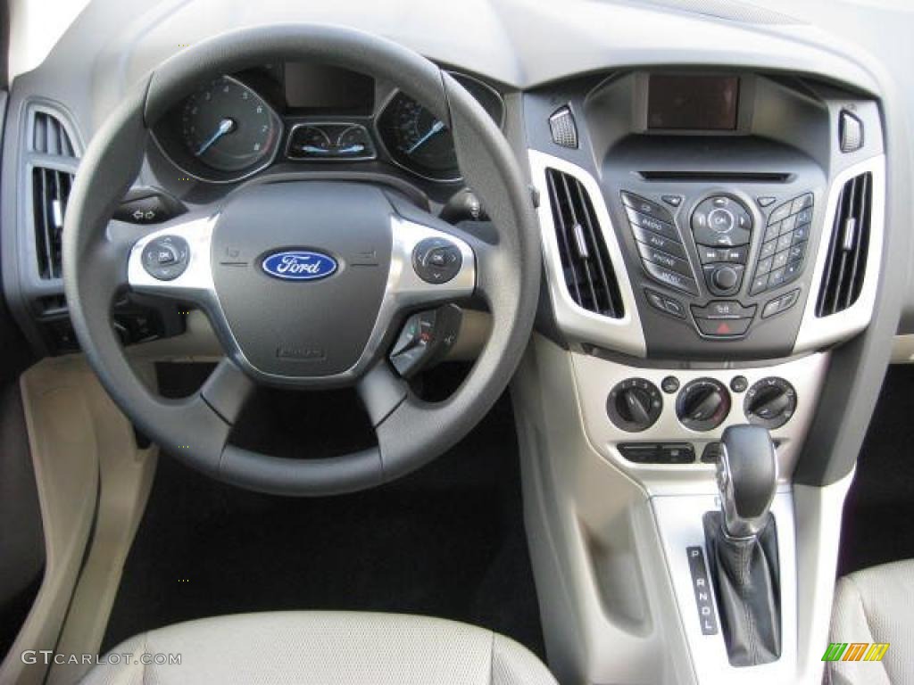 2012 Ford Focus SE 5-Door Stone Dashboard Photo #47691378