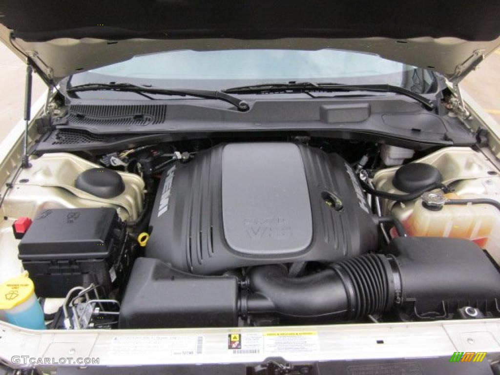 2010 Chrysler 300 C HEMI AWD 5.7 Liter HEMI OHV 16-Valve MDS VCT V8 Engine Photo #47691537