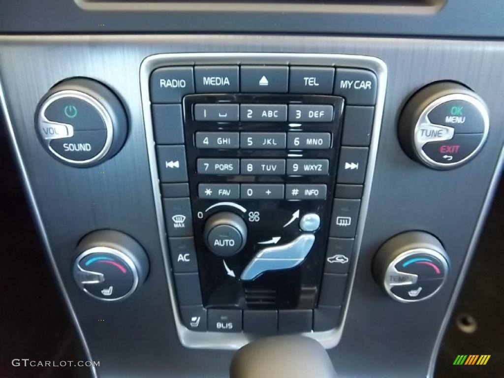 2012 Volvo S60 T6 AWD Controls Photo #47691813