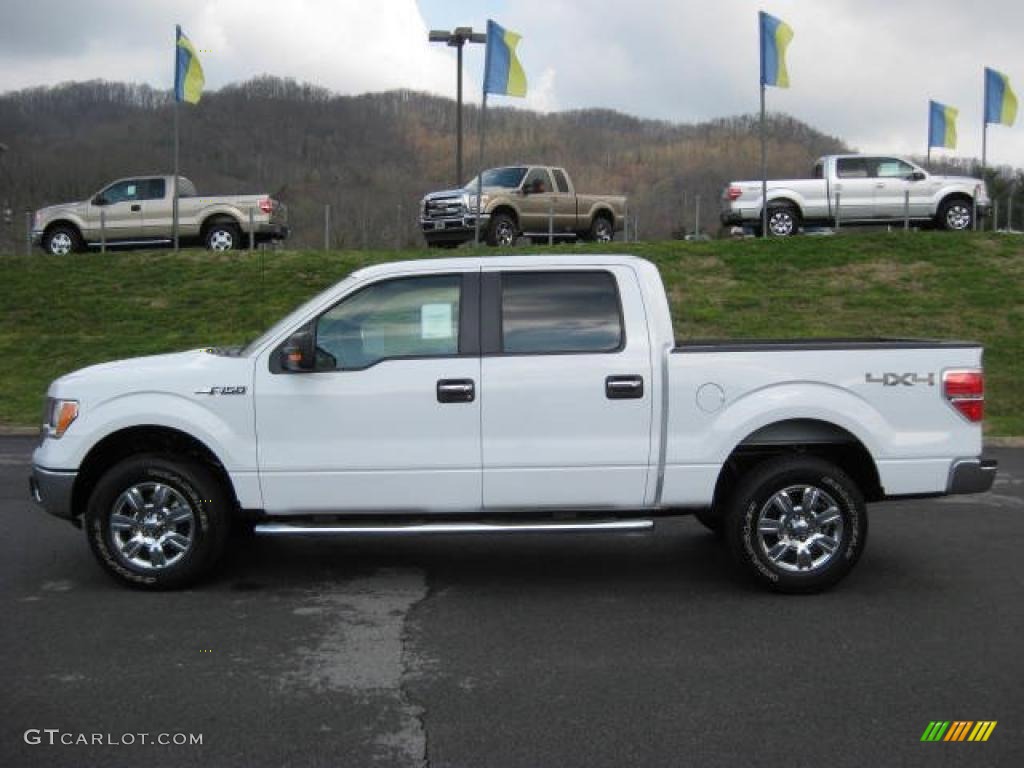 2011 F150 XLT SuperCrew 4x4 - Oxford White / Steel Gray photo #1