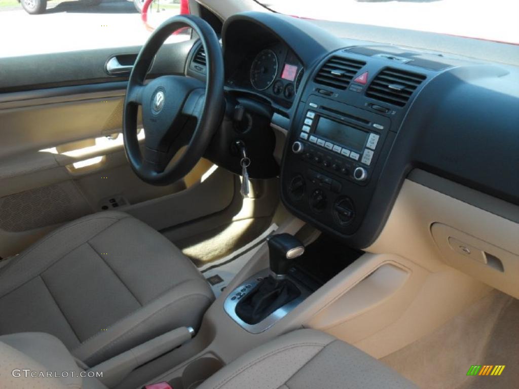 2007 Jetta 2.5 Sedan - Salsa Red / Pure Beige photo #20