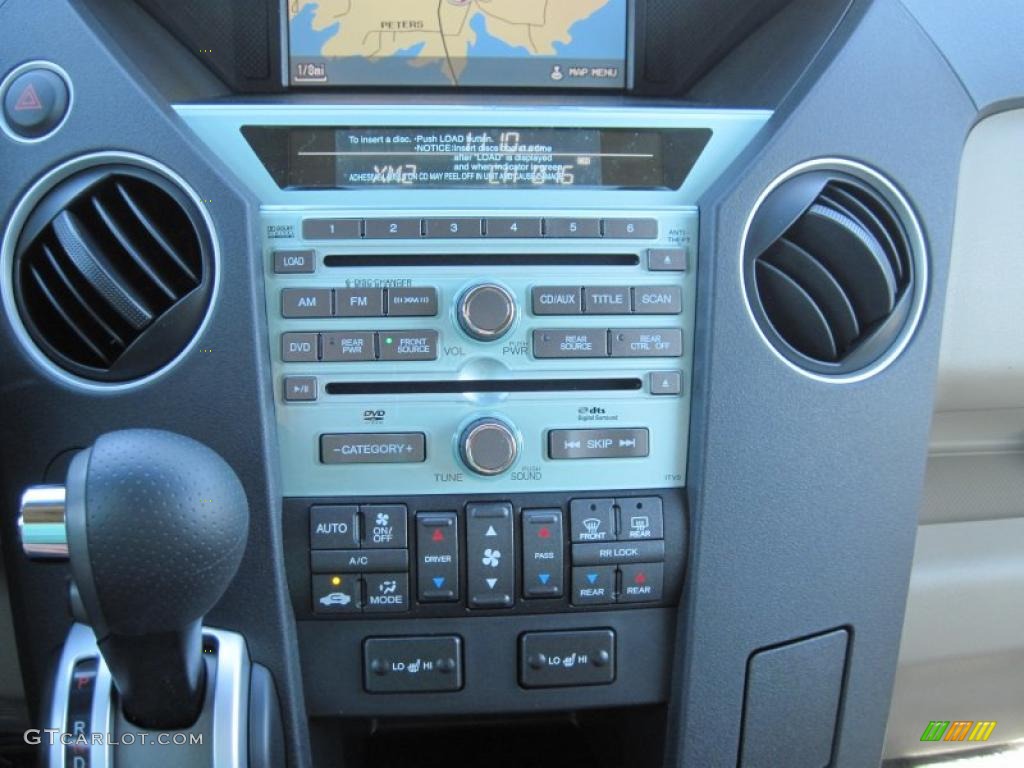 2011 Honda Pilot Touring Controls Photo #47693937