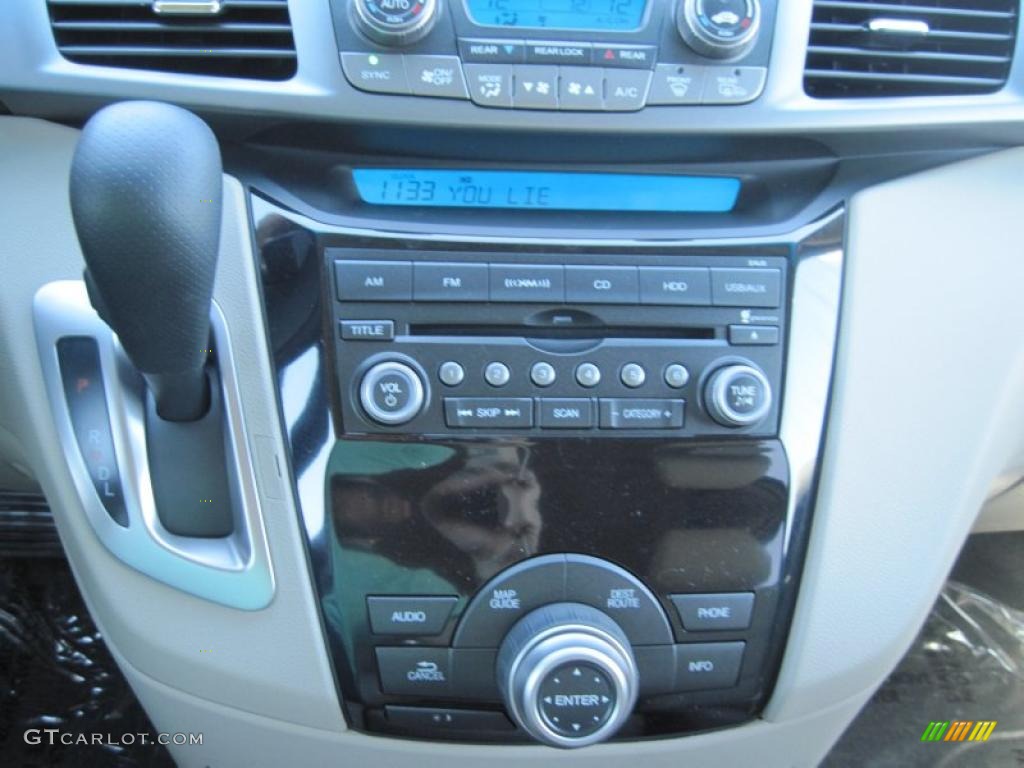 2011 Honda Odyssey EX-L Controls Photo #47694333