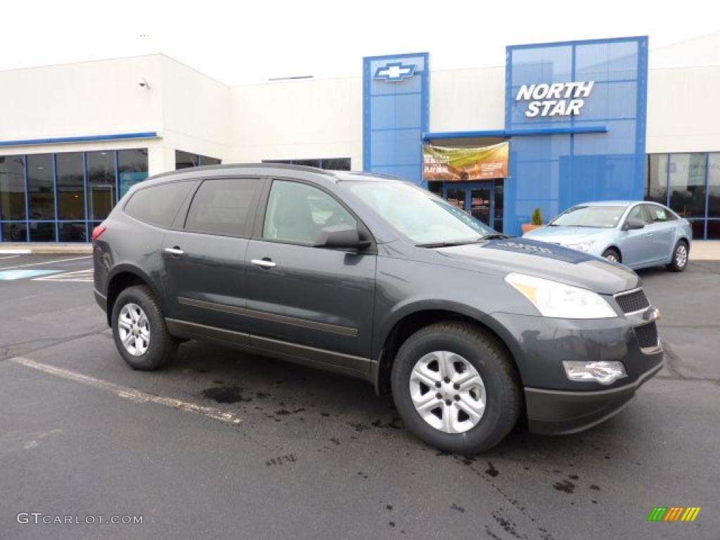 Cyber Gray Metallic Chevrolet Traverse