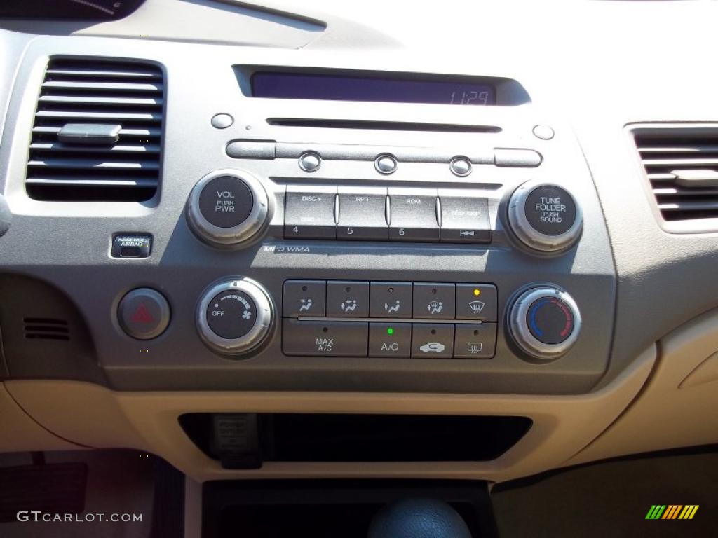 2008 Honda Civic LX Sedan Controls Photo #47694564