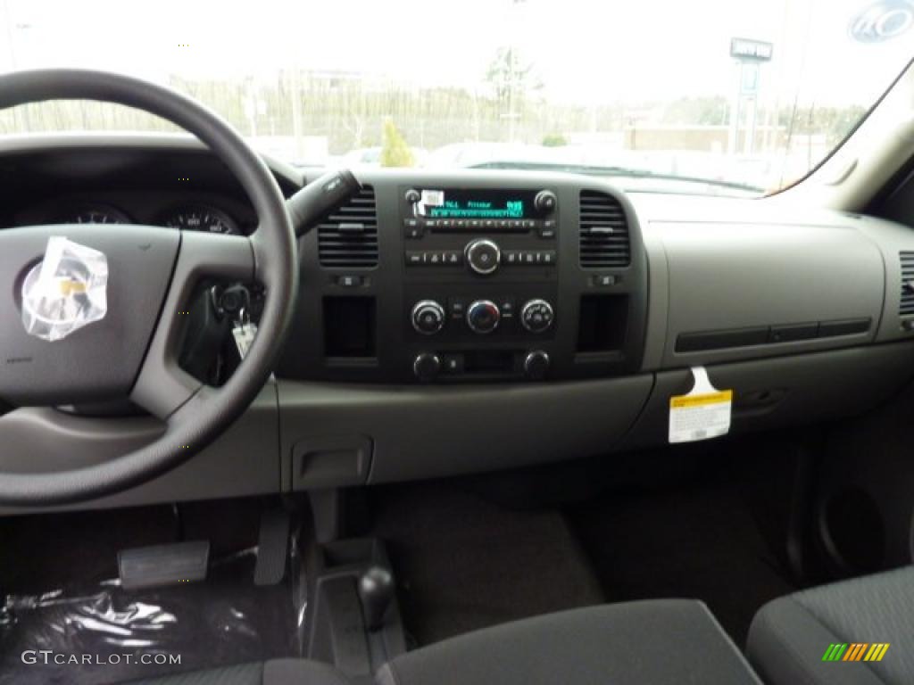 2011 Silverado 1500 LS Extended Cab 4x4 - Sheer Silver Metallic / Dark Titanium photo #8