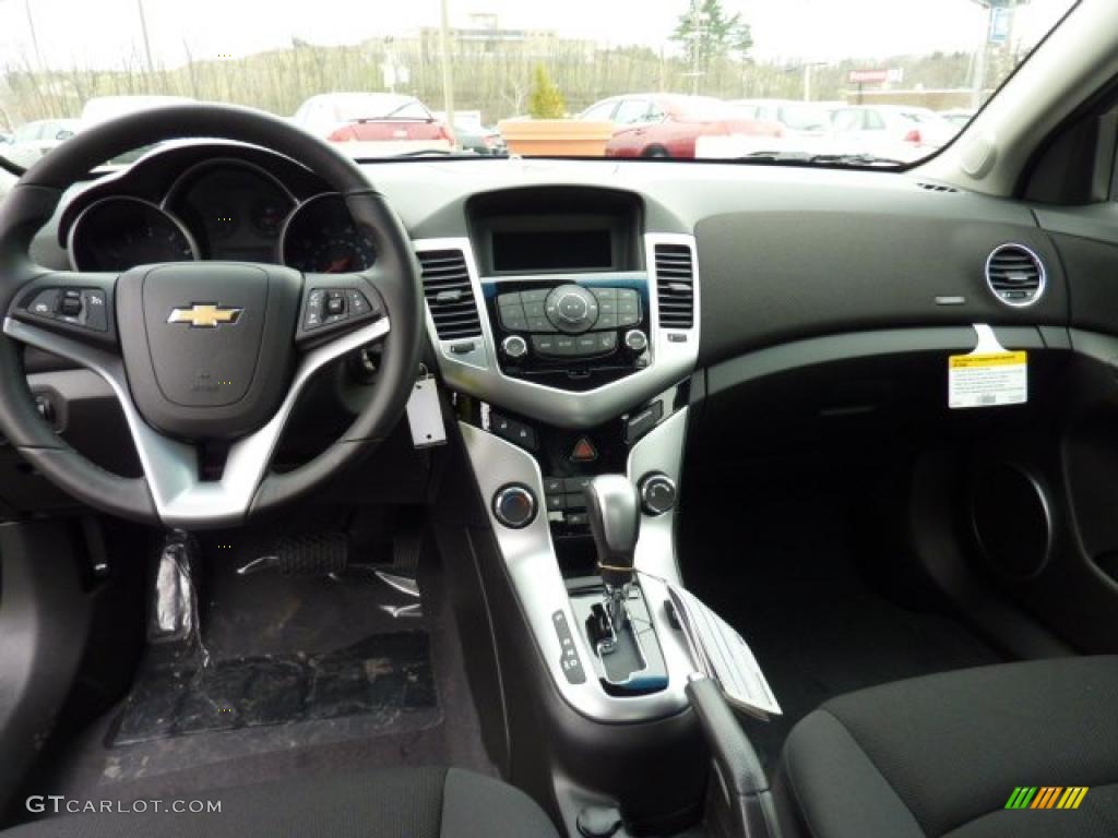 2011 Chevrolet Cruze ECO Jet Black Dashboard Photo #47695839