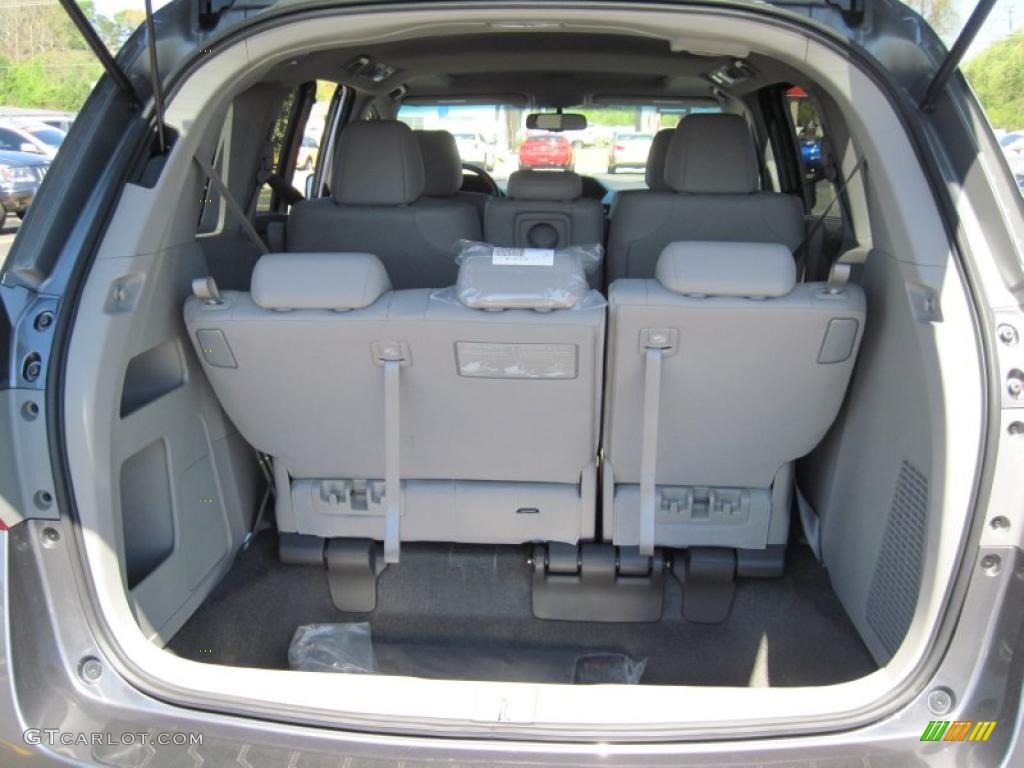 2011 Honda Odyssey EX-L Trunk Photo #47696439