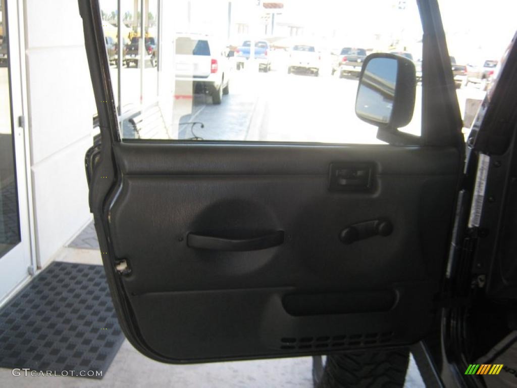 2004 Wrangler Rubicon 4x4 - Black / Dark Slate Gray photo #19
