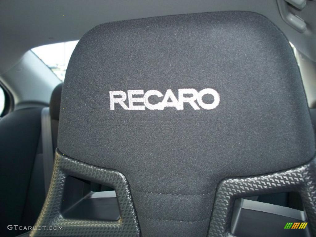 2011 Mitsubishi Lancer Evolution GSR Marks and Logos Photo #47700828