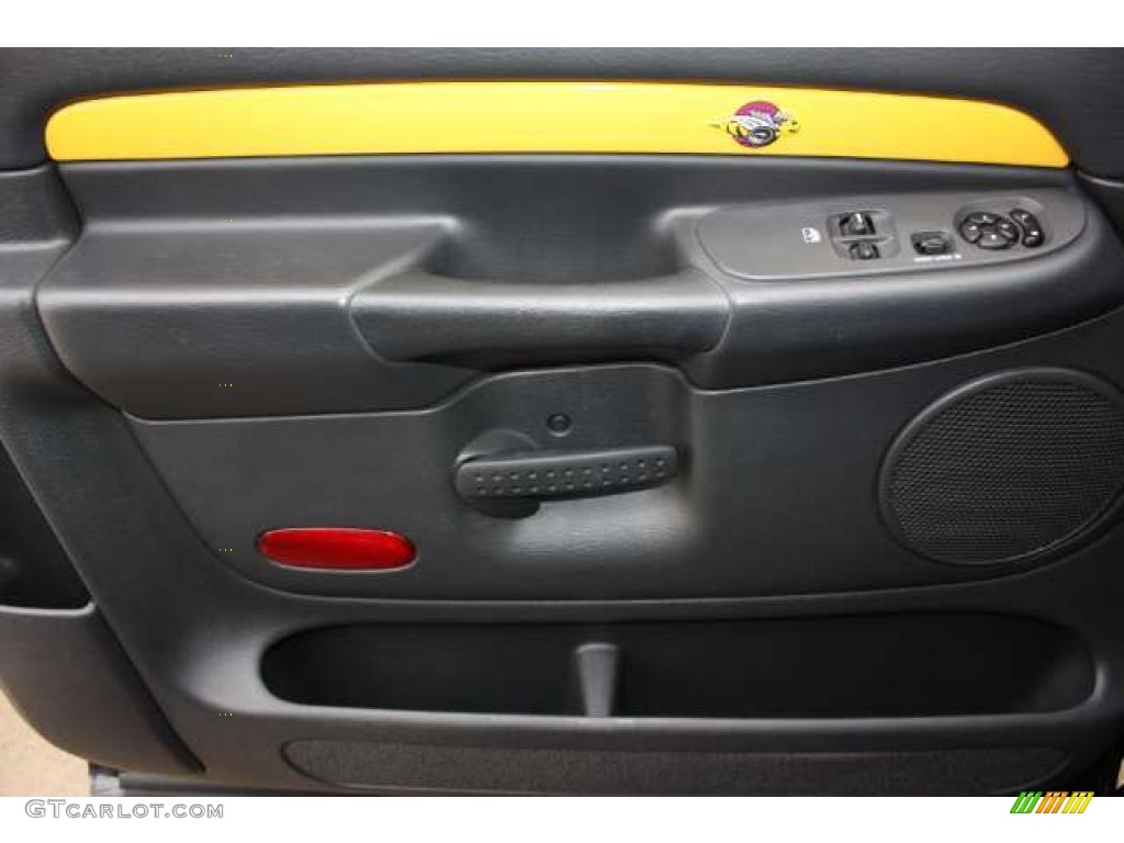 2004 Ram 1500 Rumble Bee Regular Cab 4x4 - Black / Dark Slate Gray/Yellow Accents photo #16