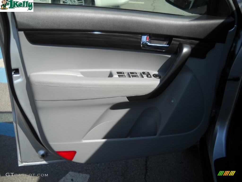 2011 Sorento LX AWD - Bright Silver / Gray photo #8