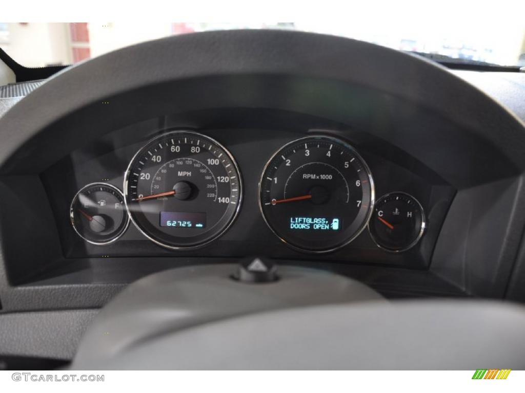 2006 Grand Cherokee Limited - Stone White / Medium Slate Gray photo #11