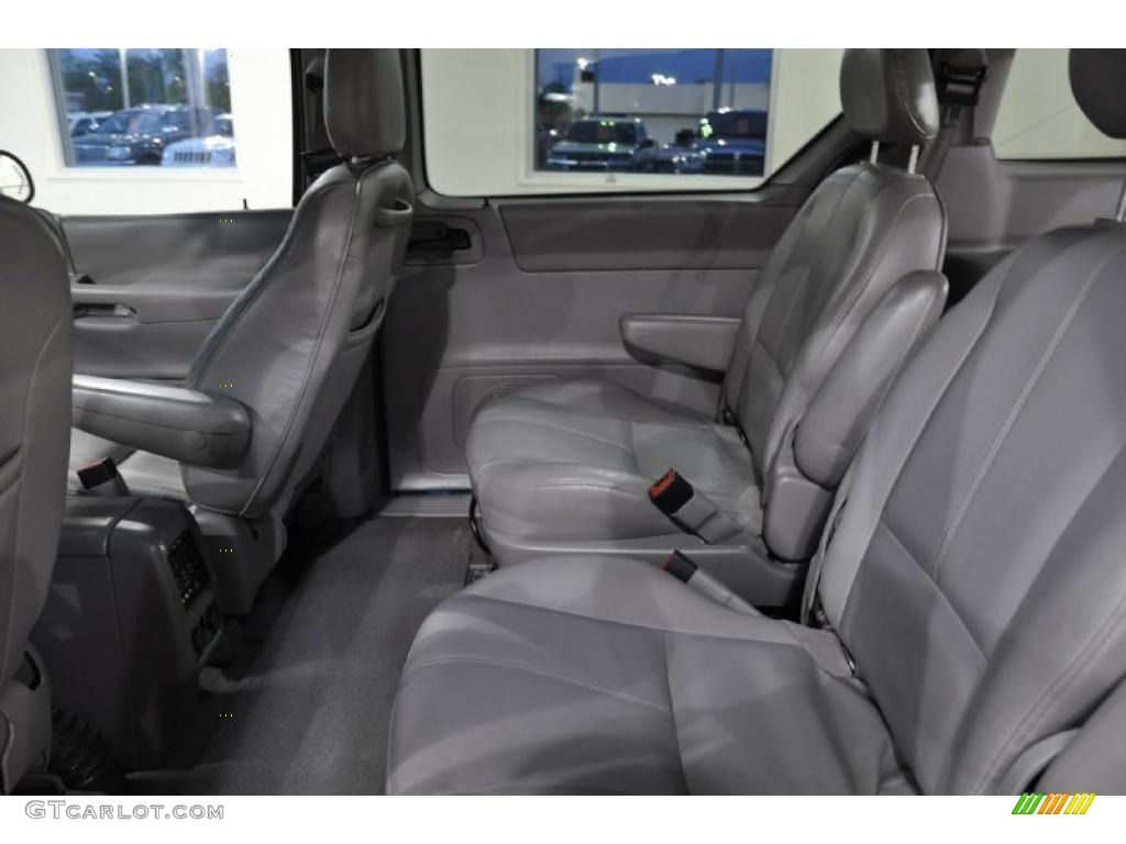 Medium Graphite Interior 2003 Ford Windstar SEL Photo #47708981
