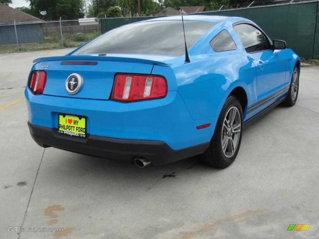 2010 Mustang V6 Premium Coupe - Grabber Blue / Charcoal Black photo #3