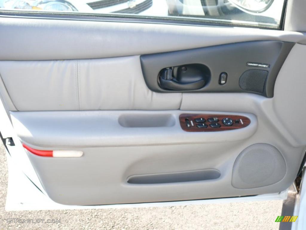 1999 Buick Regal GS Door Panel Photos