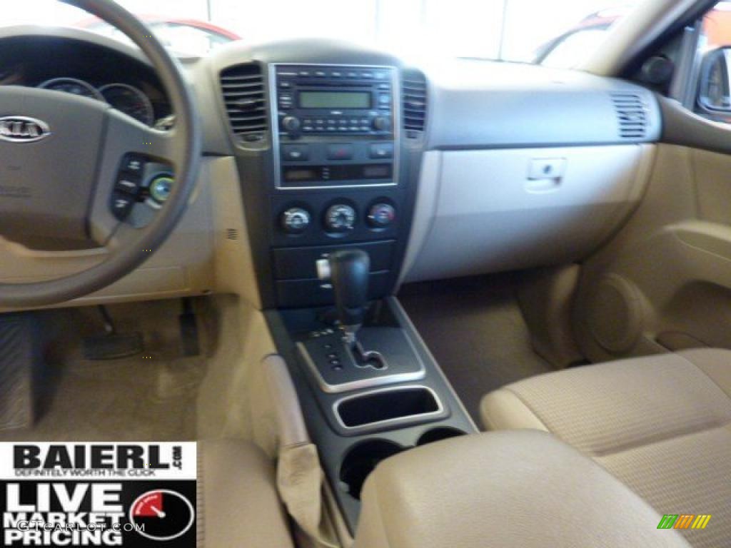 2009 Sorento LX 4x4 - Sand Beige / Beige photo #15