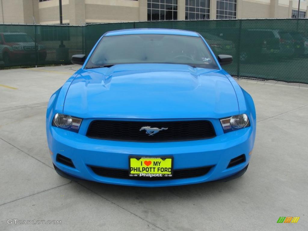 2010 Mustang V6 Premium Coupe - Grabber Blue / Charcoal Black photo #8