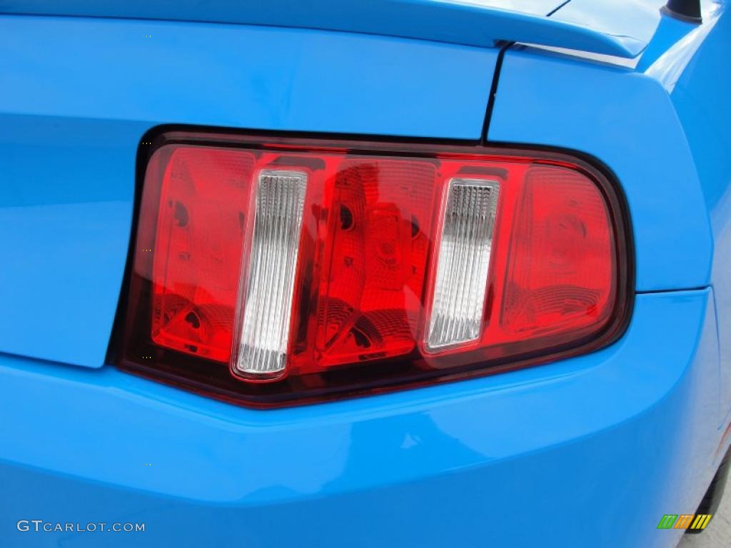 2010 Mustang V6 Premium Coupe - Grabber Blue / Charcoal Black photo #19