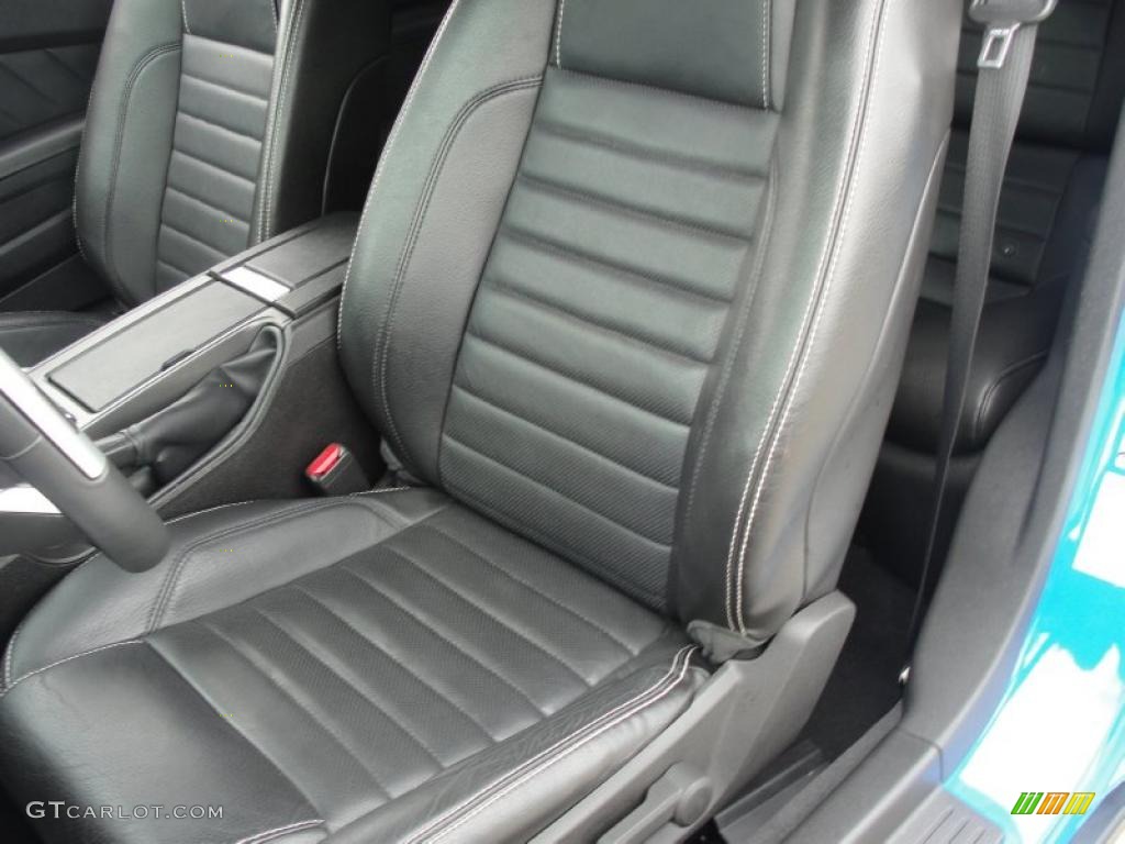 2010 Mustang V6 Premium Coupe - Grabber Blue / Charcoal Black photo #32